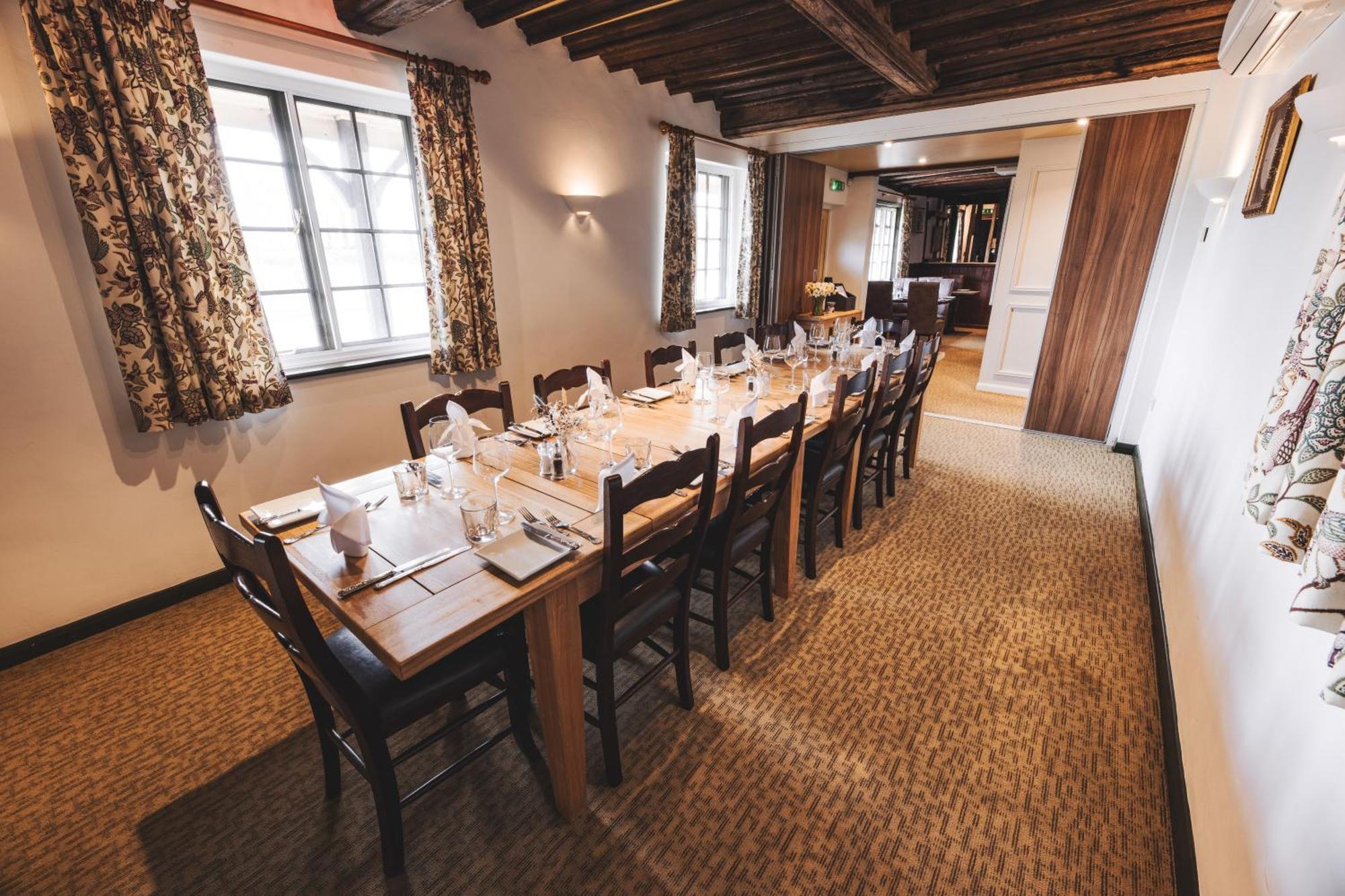 The Auberge Yaxley  エクステリア 写真